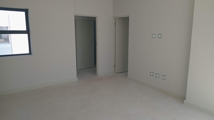 4 Bedroom Property for Sale in Sandown Western Cape